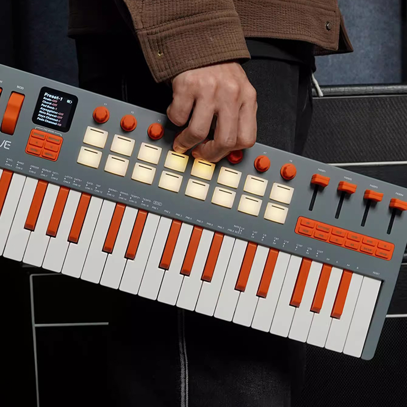 Midi Controller Pad - 37 Key MIDI Keyboard Portable Bluetooth