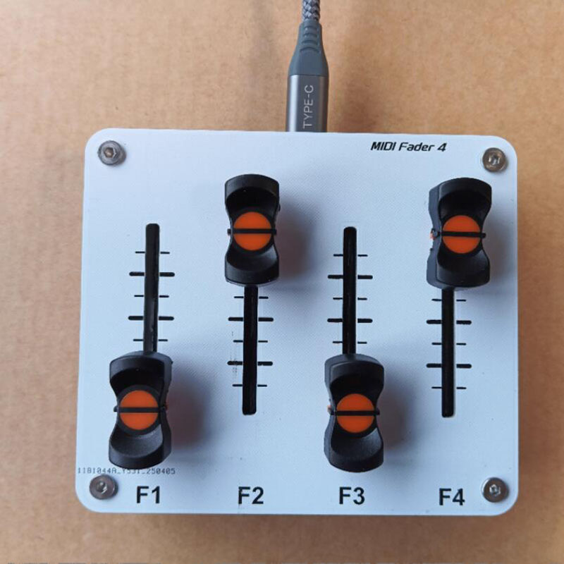4-channel MIDI push rod 42mm F - огляд і ціна Midi Controller Pad
